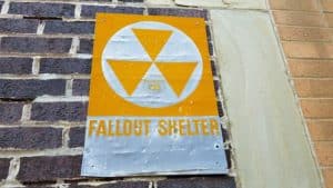 Schild: Fallout Shelder - Atombunker.